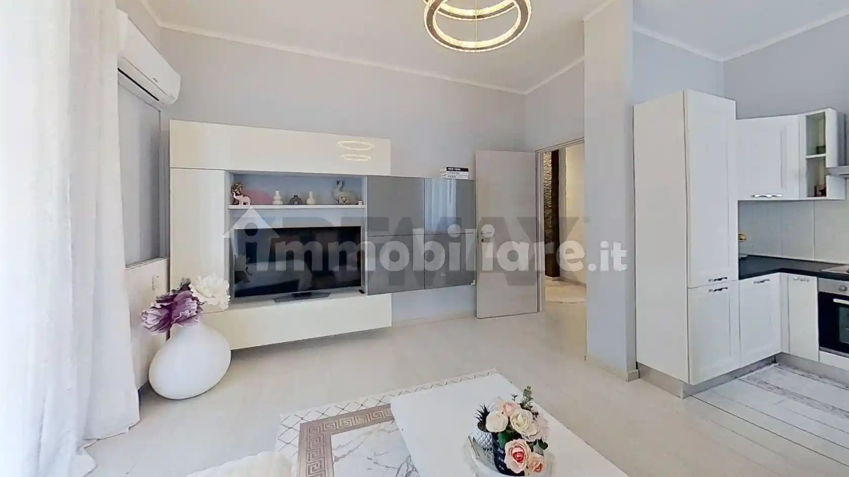 Appartamento in vendita a Sesto Calende