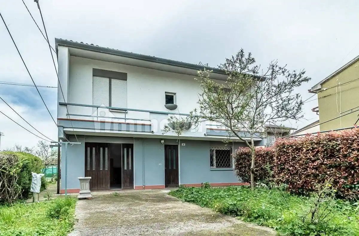 Villa in vendita a Conselice