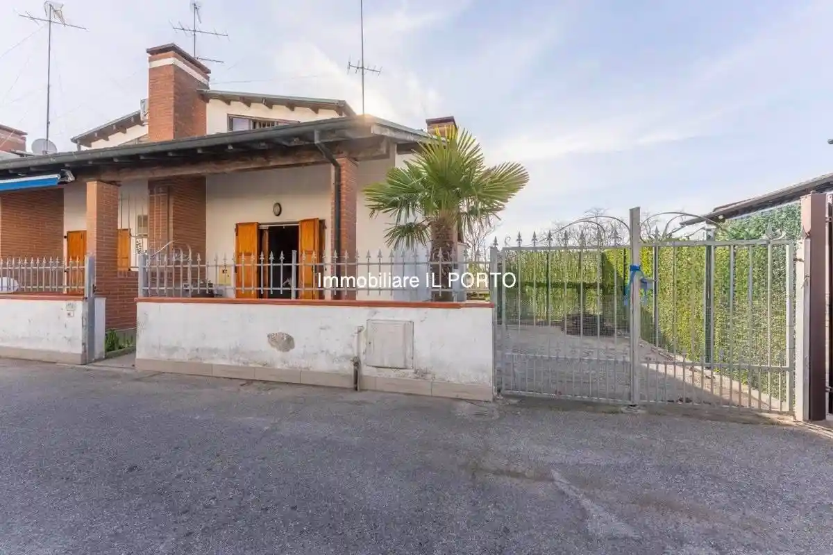 Villa in vendita a Comacchio