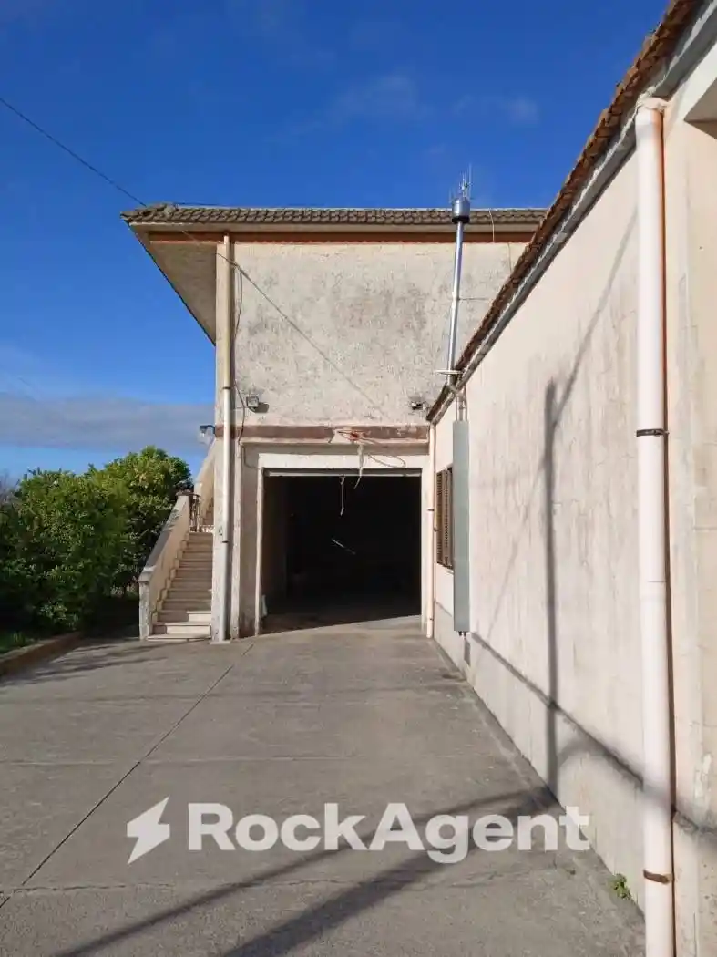 Villa in vendita a Latina