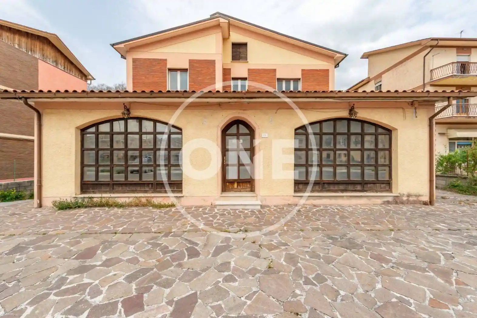 Palazzo - Edificio in vendita a Carsoli