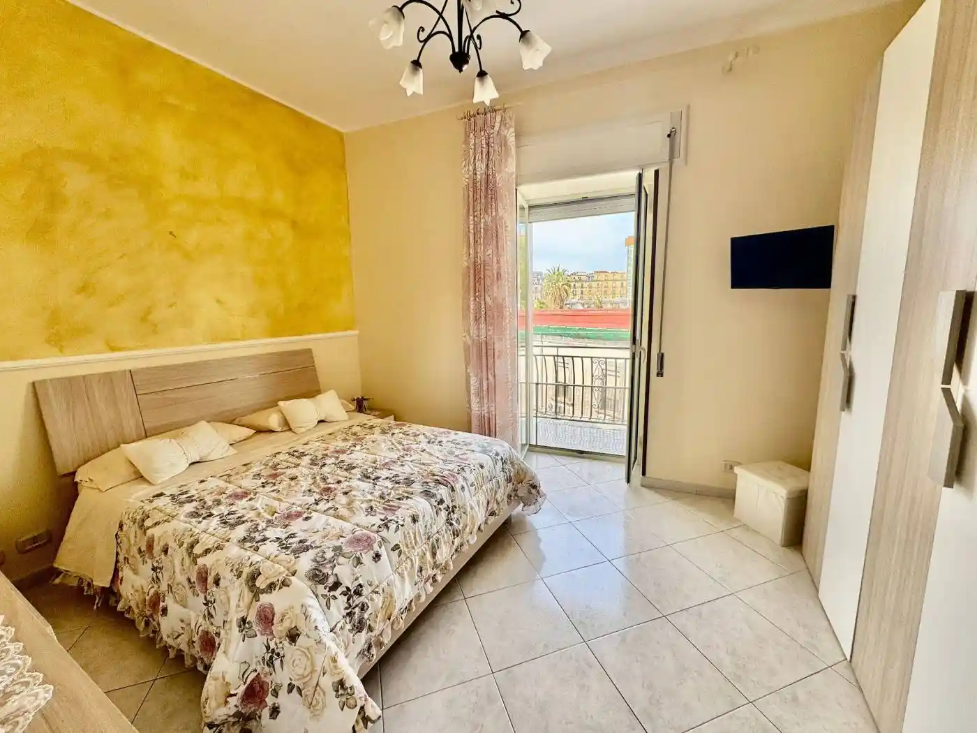 Appartamento in vendita a Napoli