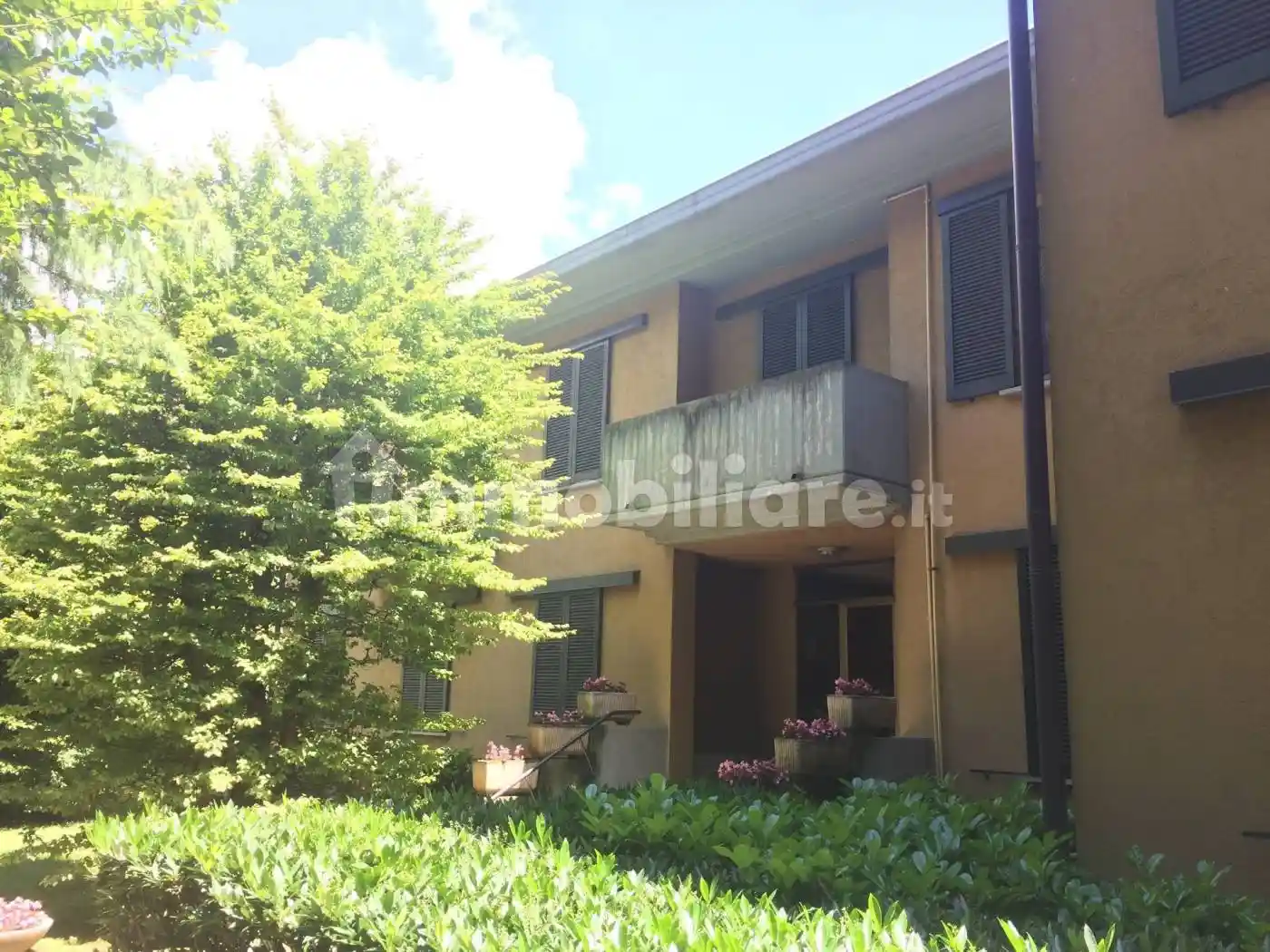 Appartamento in vendita a Canzo