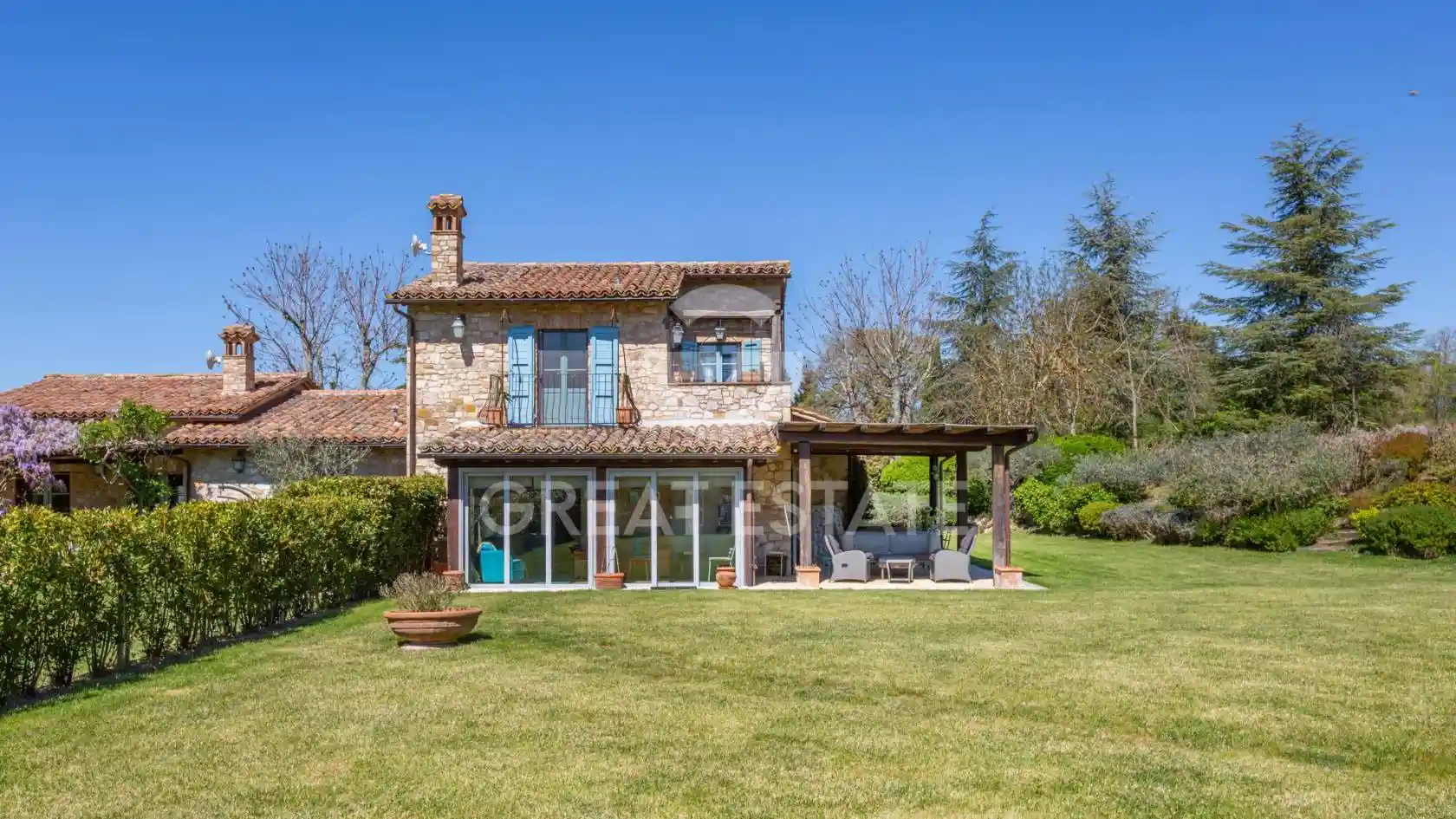 Rustico - Casale in vendita a Todi