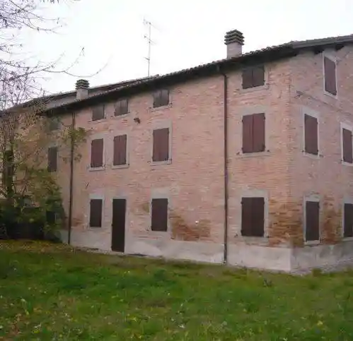 Rustico - Casale in vendita a Castelnuovo Rangone