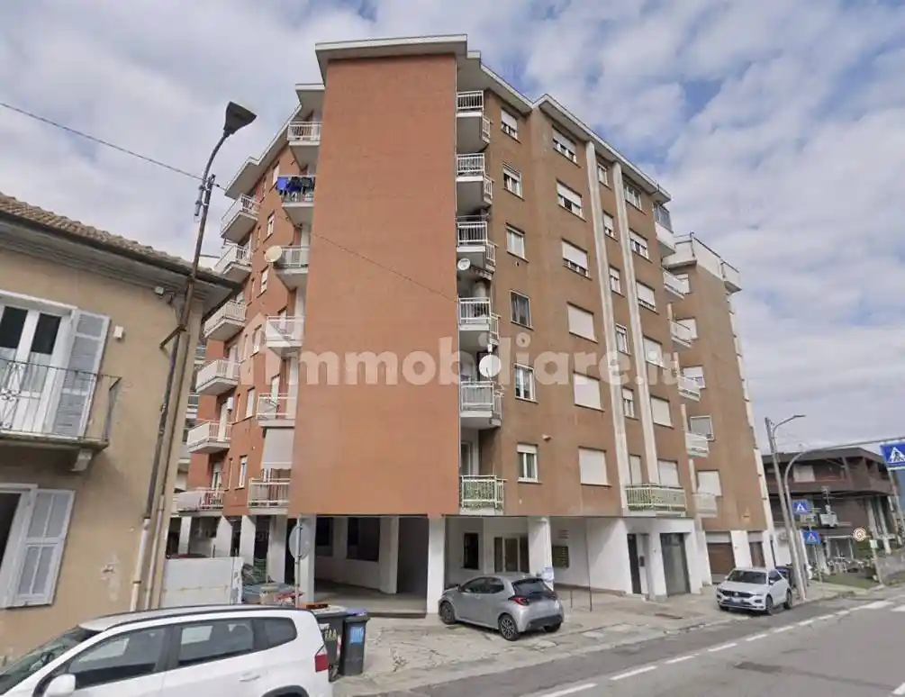 Appartamento in vendita a Casale Corte Cerro