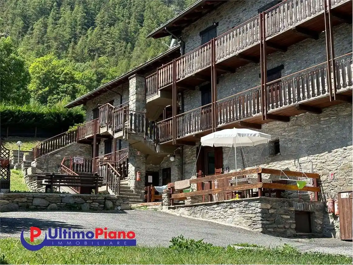 Appartamento in vendita a Ollomont