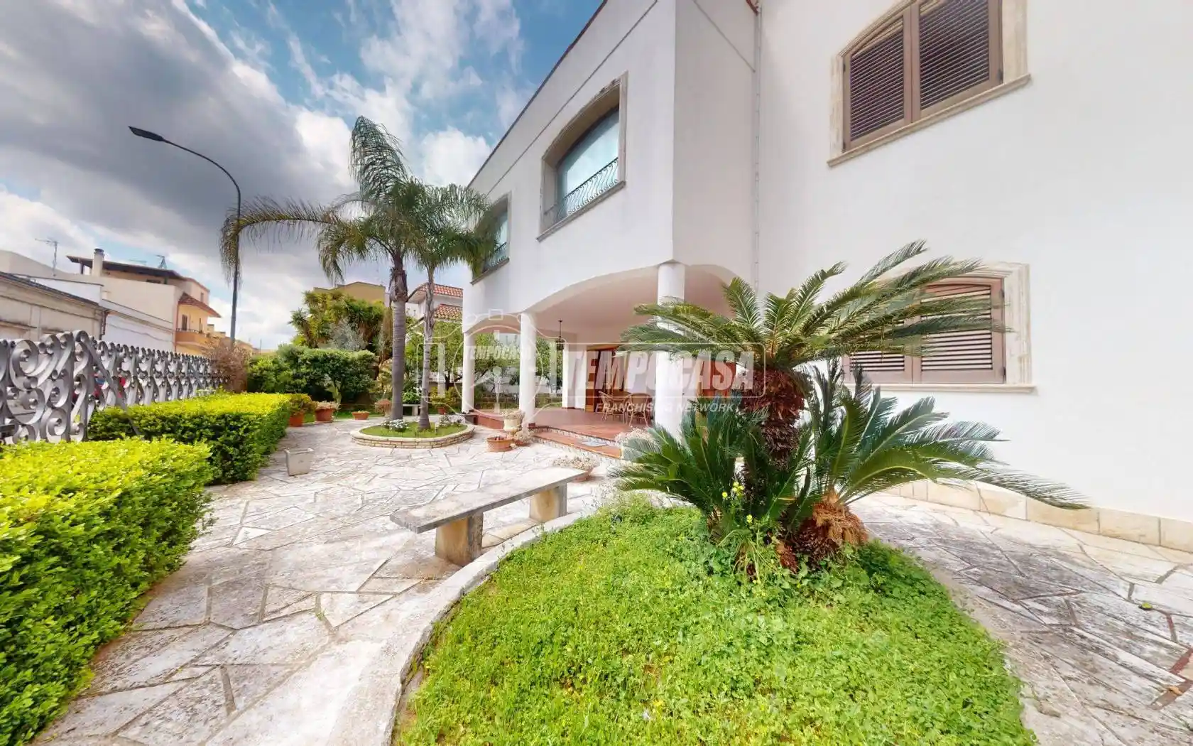 Villa in vendita a Lizzanello