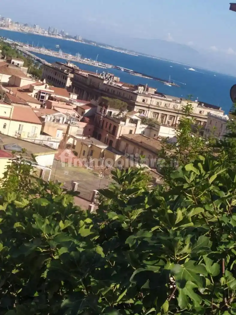 Appartamento in vendita a Salerno