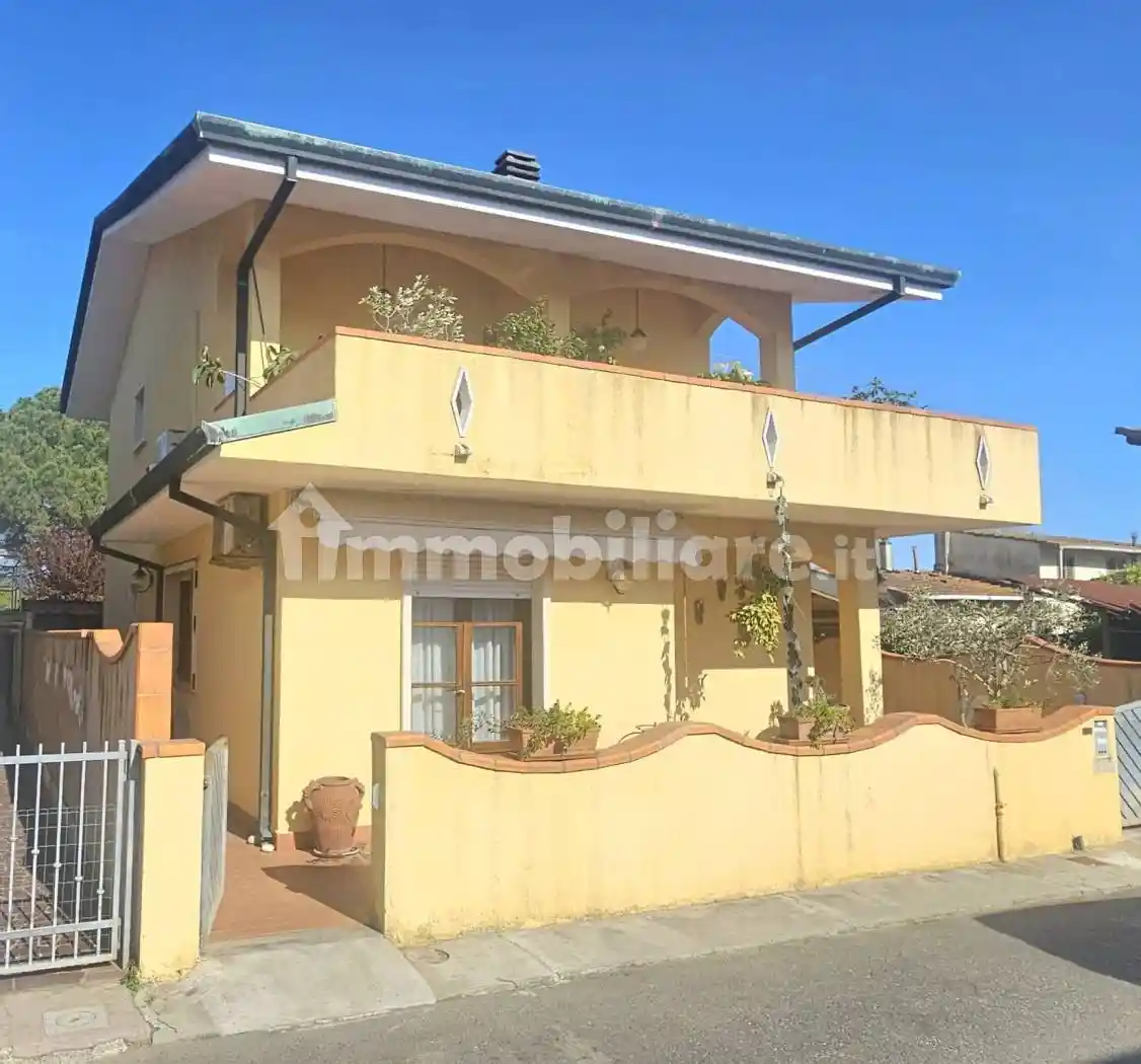 Villa in vendita a Viareggio