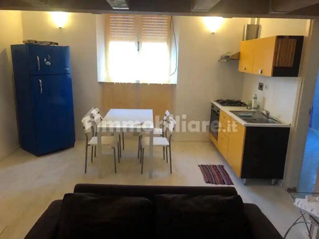 Appartamento in affitto a Assisi