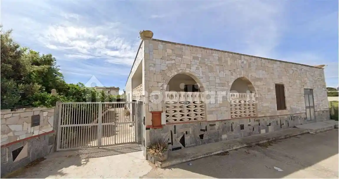 Villa in vendita a Lizzano