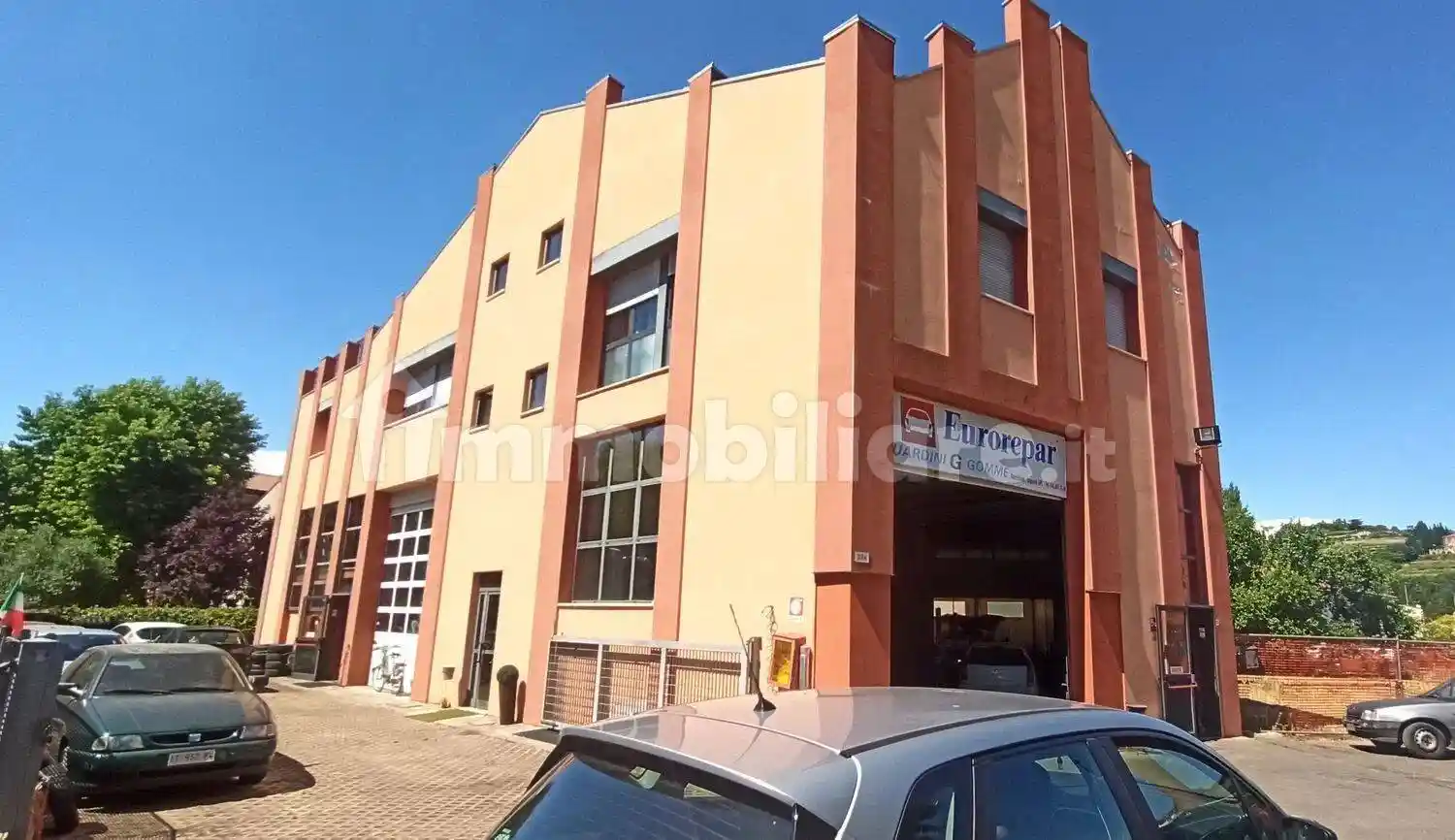 Palazzo - Edificio in vendita a Verona