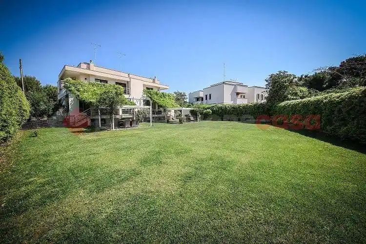 Villa in vendita a Brindisi