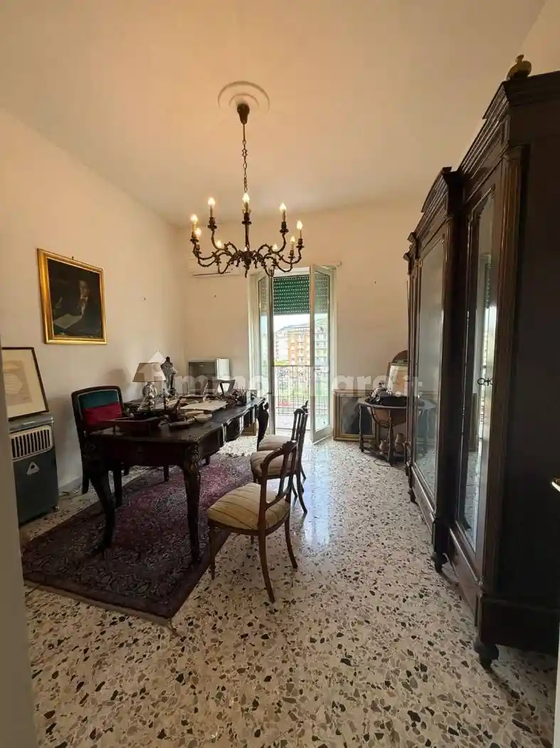 Appartamento in vendita a Salerno