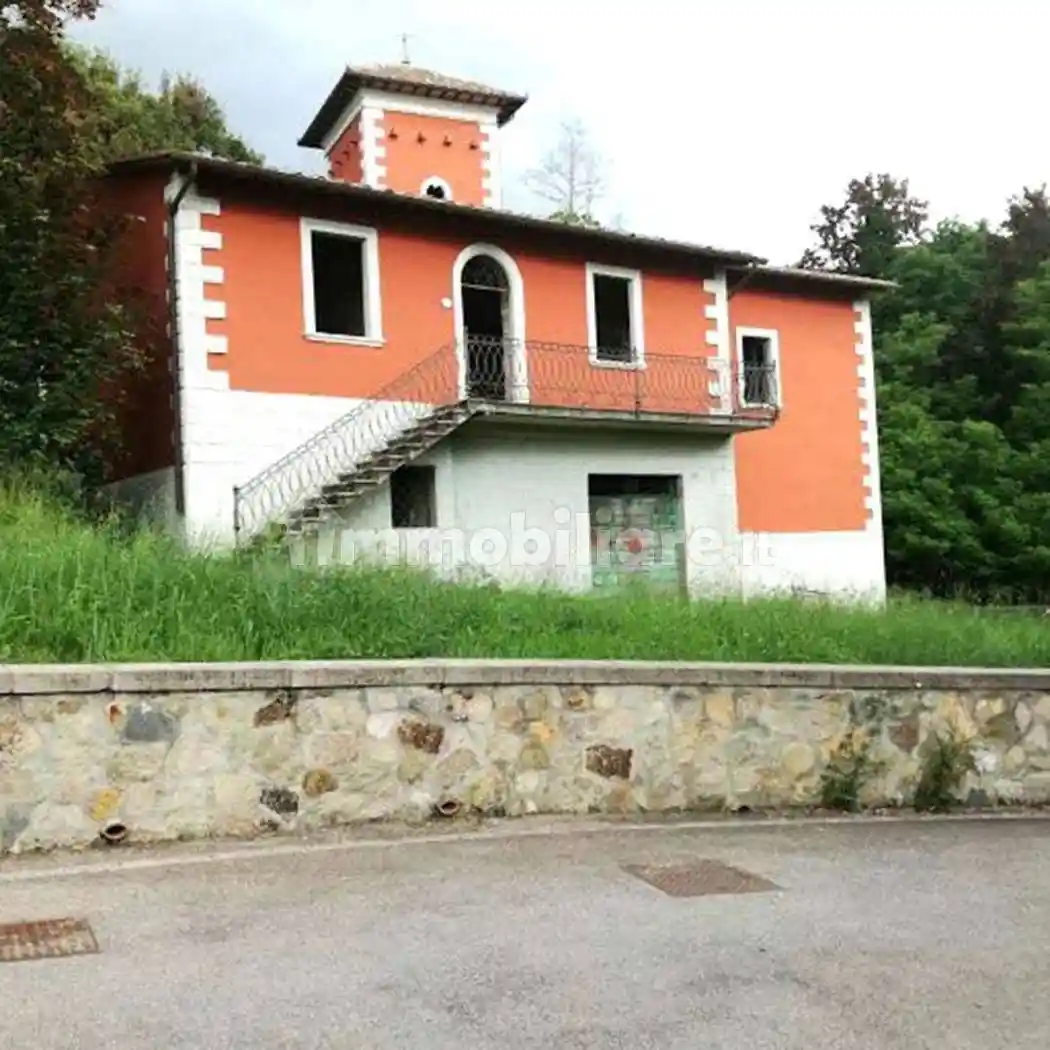 Villa in vendita a Arcidosso