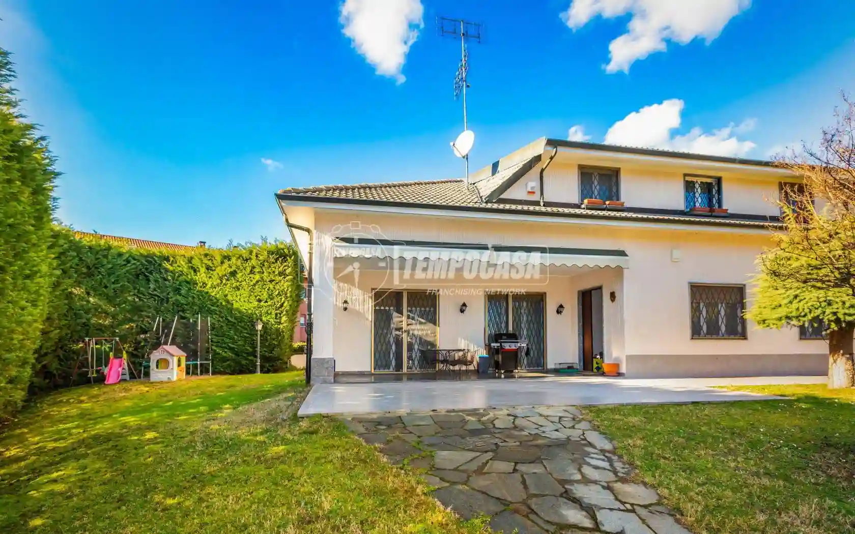 Villa - foto 2