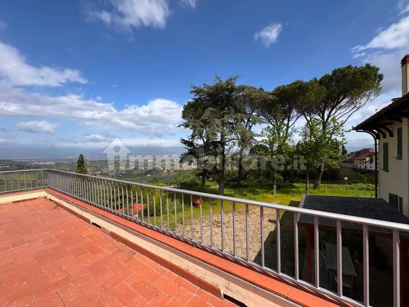 Villa in vendita a Carmignano