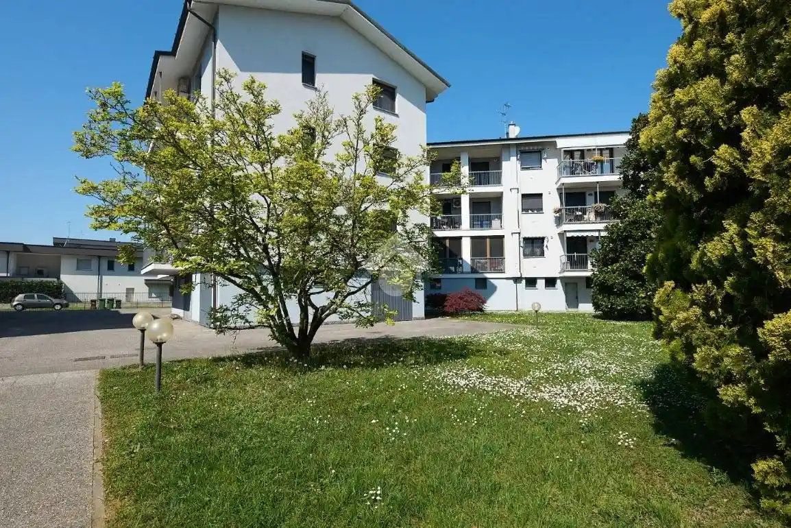 Appartamento in vendita a Spino d'Adda