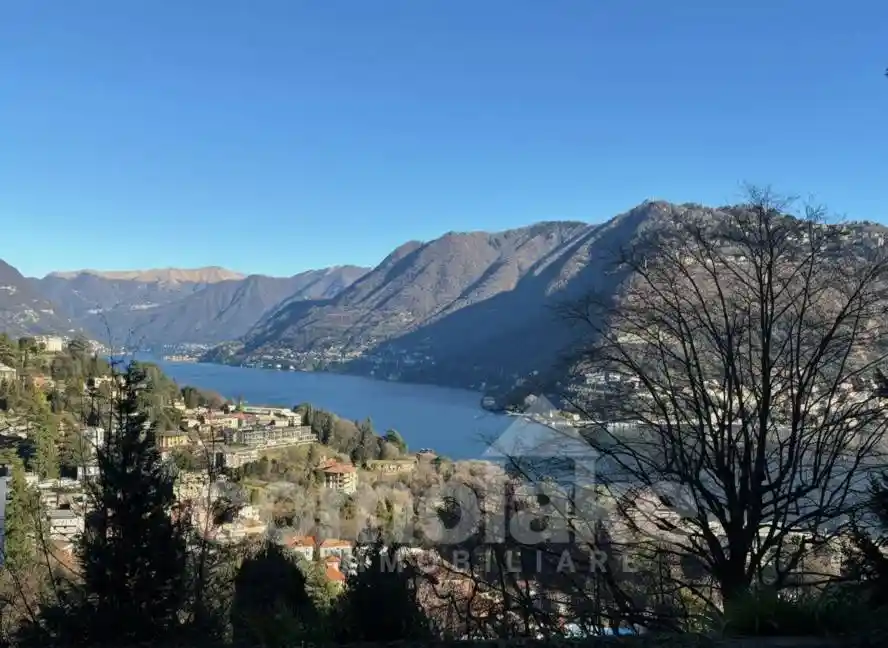 Appartamento in vendita a Como