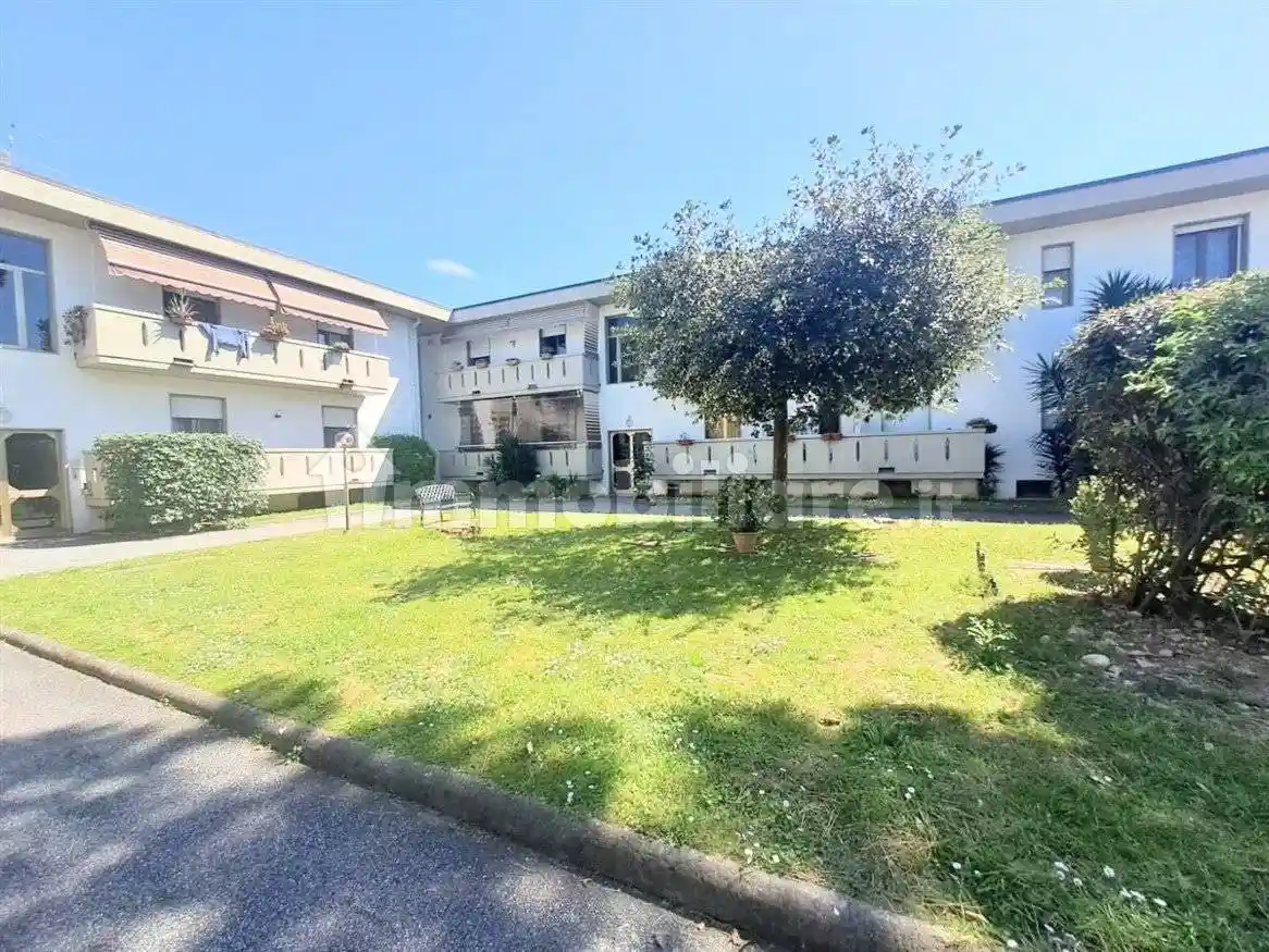 Appartamento in vendita a Massa