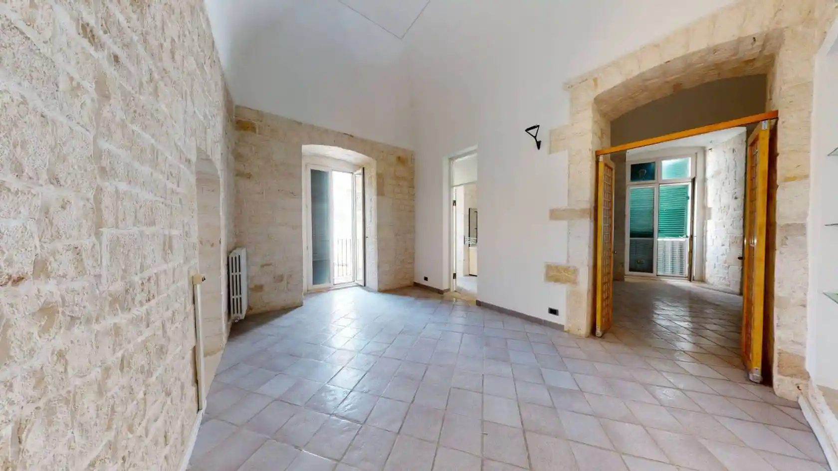 Palazzo - Edificio in vendita a Casamassima