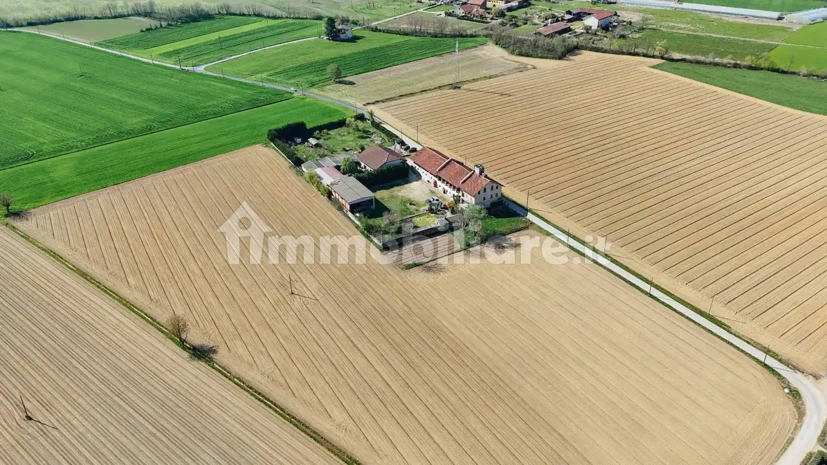 Rustico - Casale in vendita a Cumiana