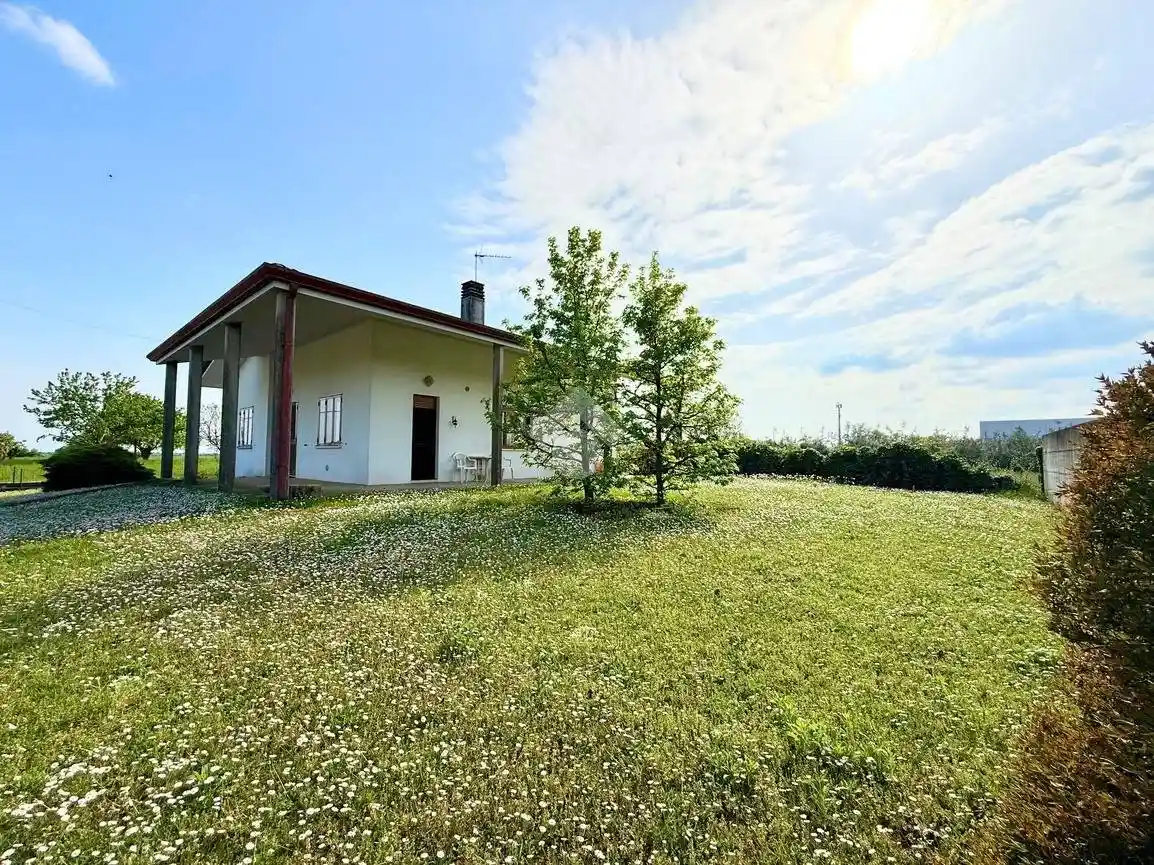 Casa indipendente in vendita a Lestizza