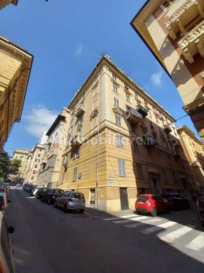 Appartamento in vendita a Genova