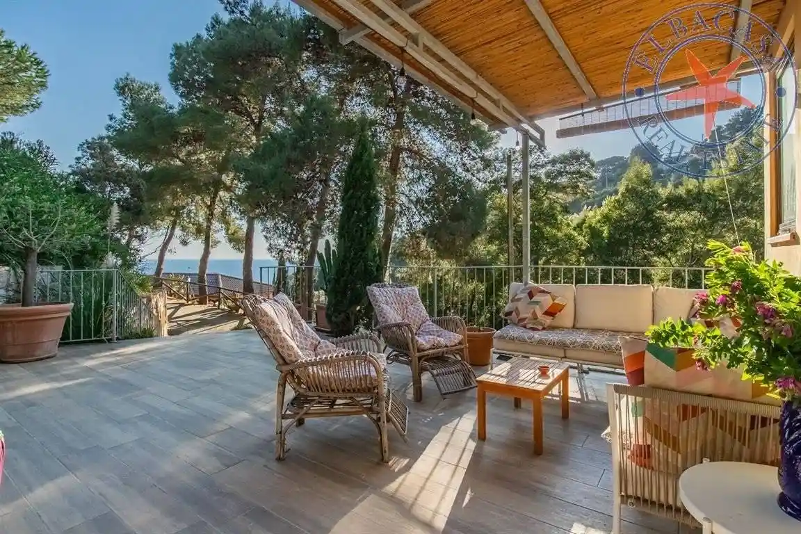 Appartamento in vendita a Capoliveri