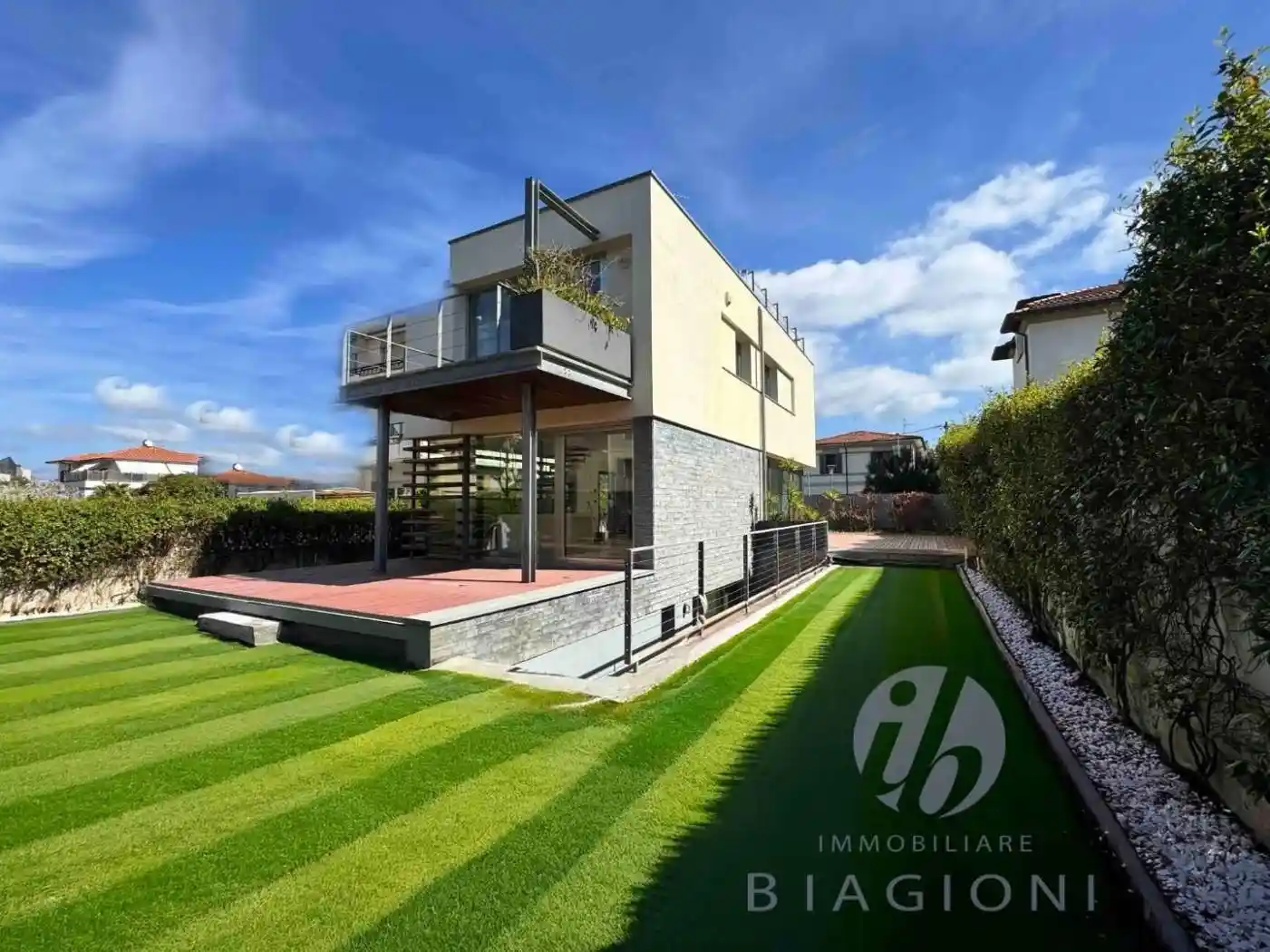 Villa in vendita a Camaiore