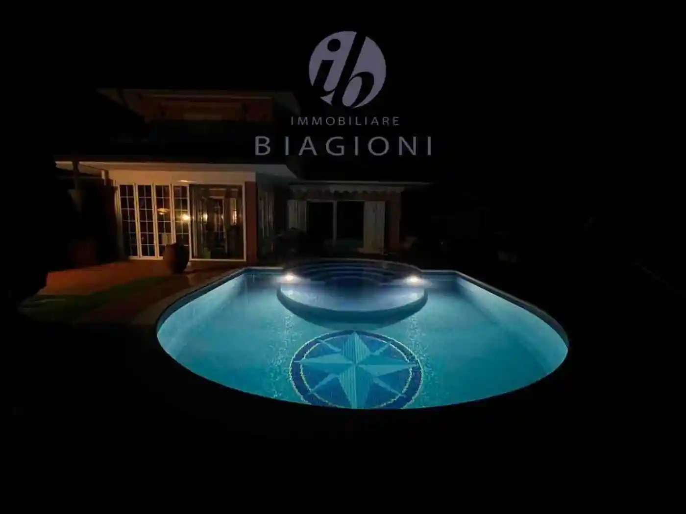 Villa in vendita a Pietrasanta