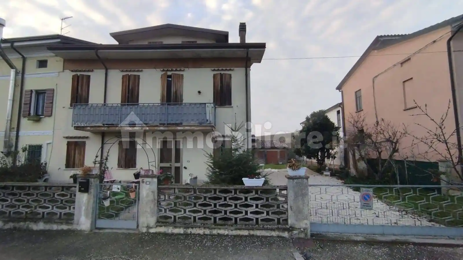 Villa in vendita a San Benedetto Po