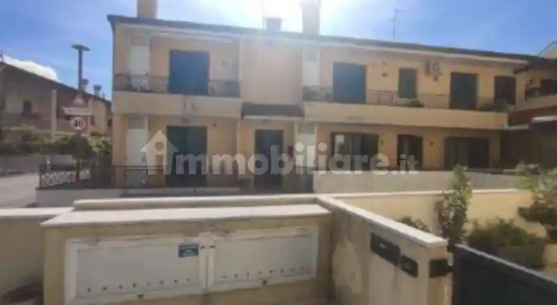 Appartamento in vendita a Paese