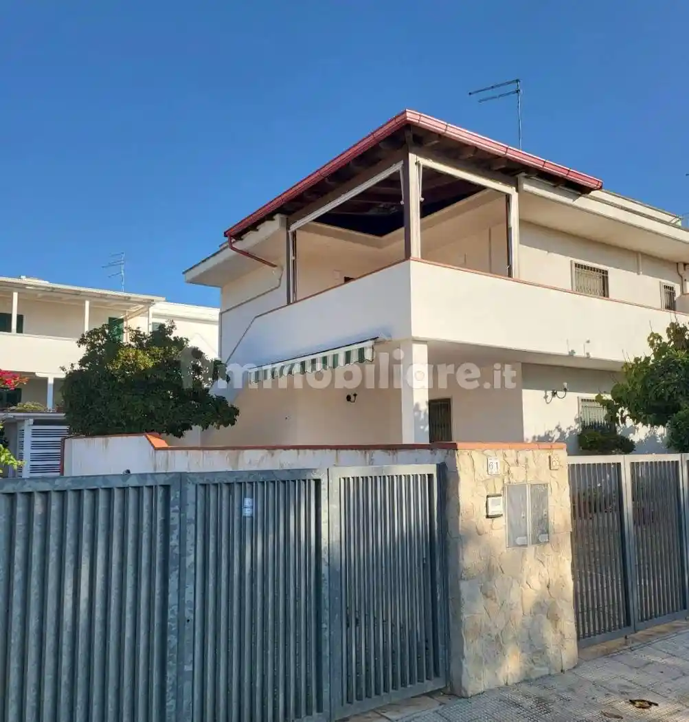 Villa in vendita a Maruggio