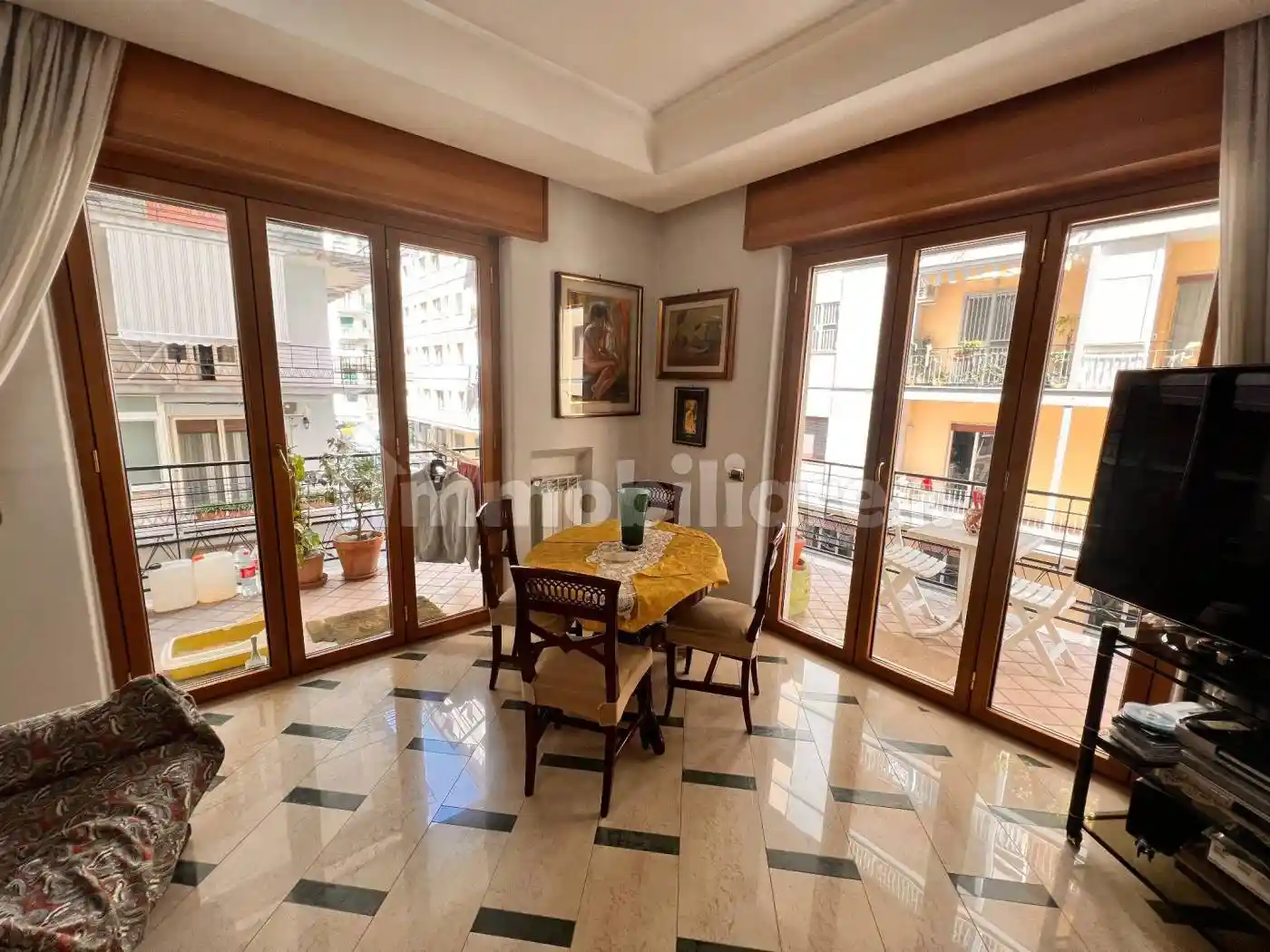 Appartamento in vendita a Napoli