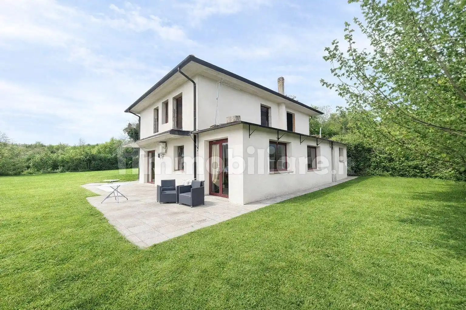 Villa in vendita a Caprarola