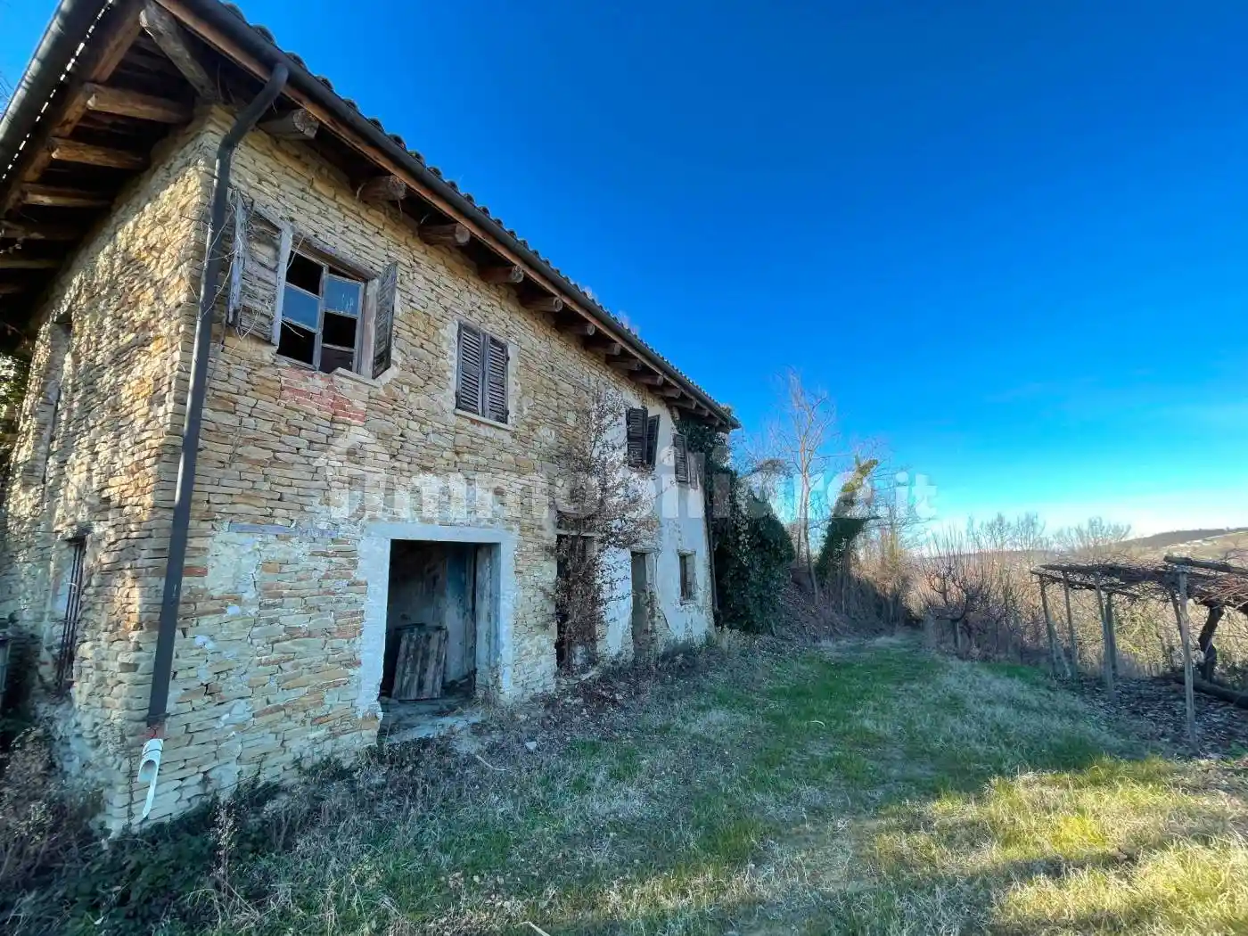 Rustico - Casale in vendita a Santo Stefano Belbo