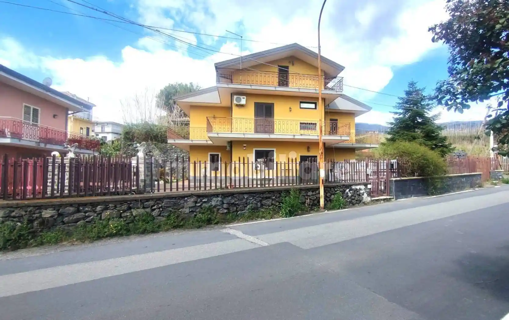 Appartamento in vendita a Zafferana Etnea