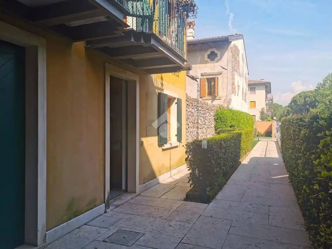 Appartamento in affitto a Pescantina