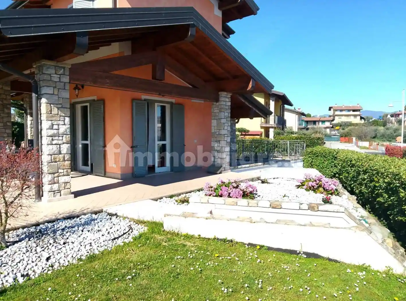 Villa in affitto a Moniga del Garda