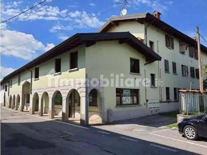 Appartamento in vendita a Pognano
