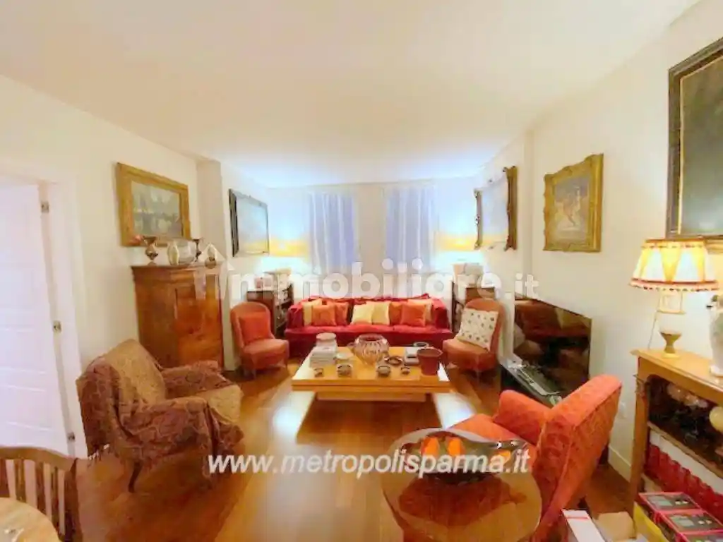 Appartamento in vendita a Parma
