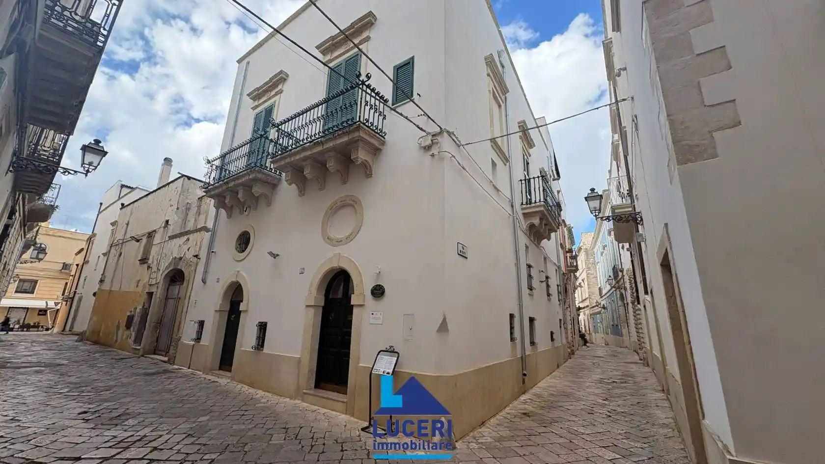 Palazzo - Edificio in vendita a Galatina