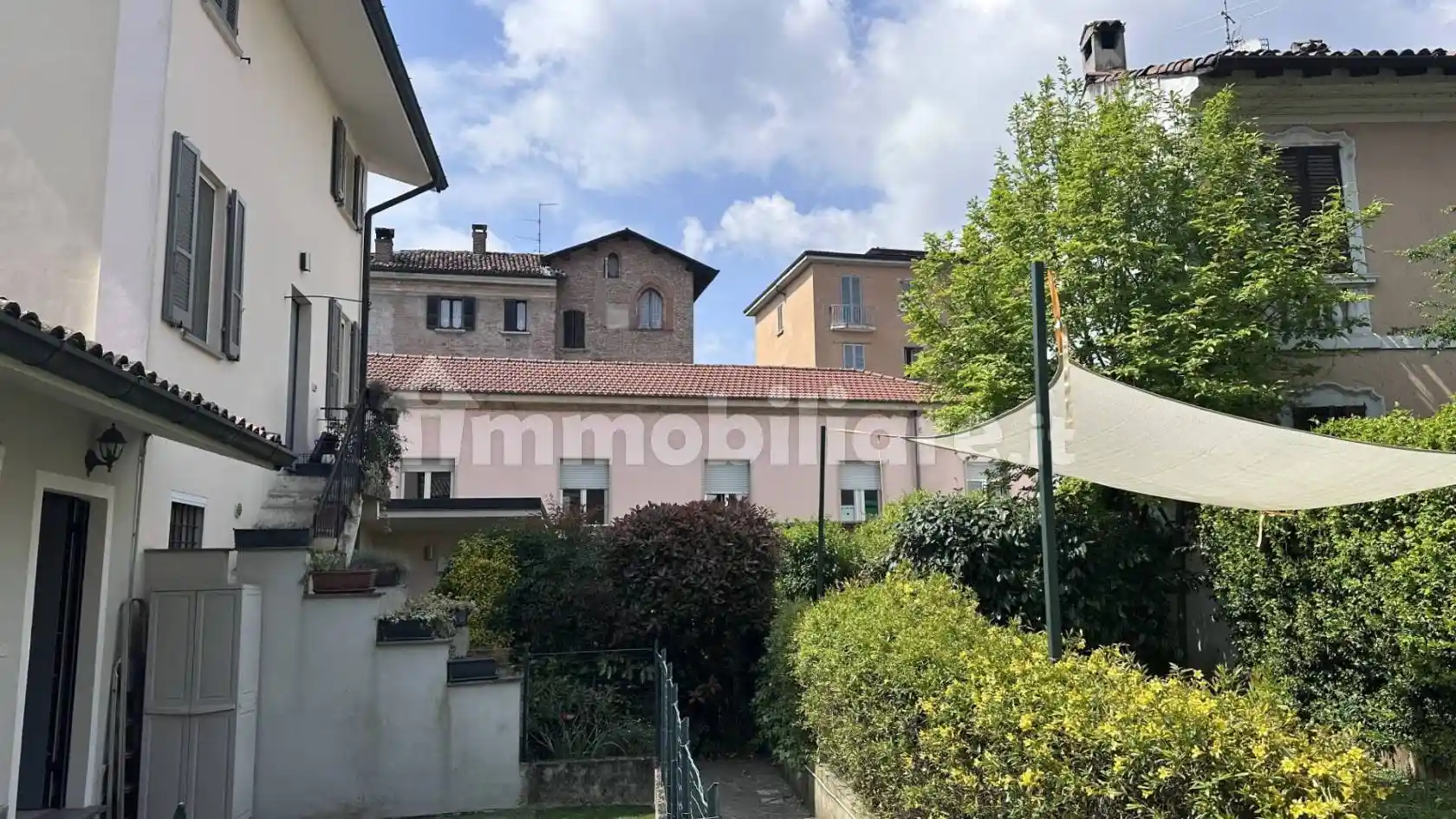 Appartamento in vendita a Pavia