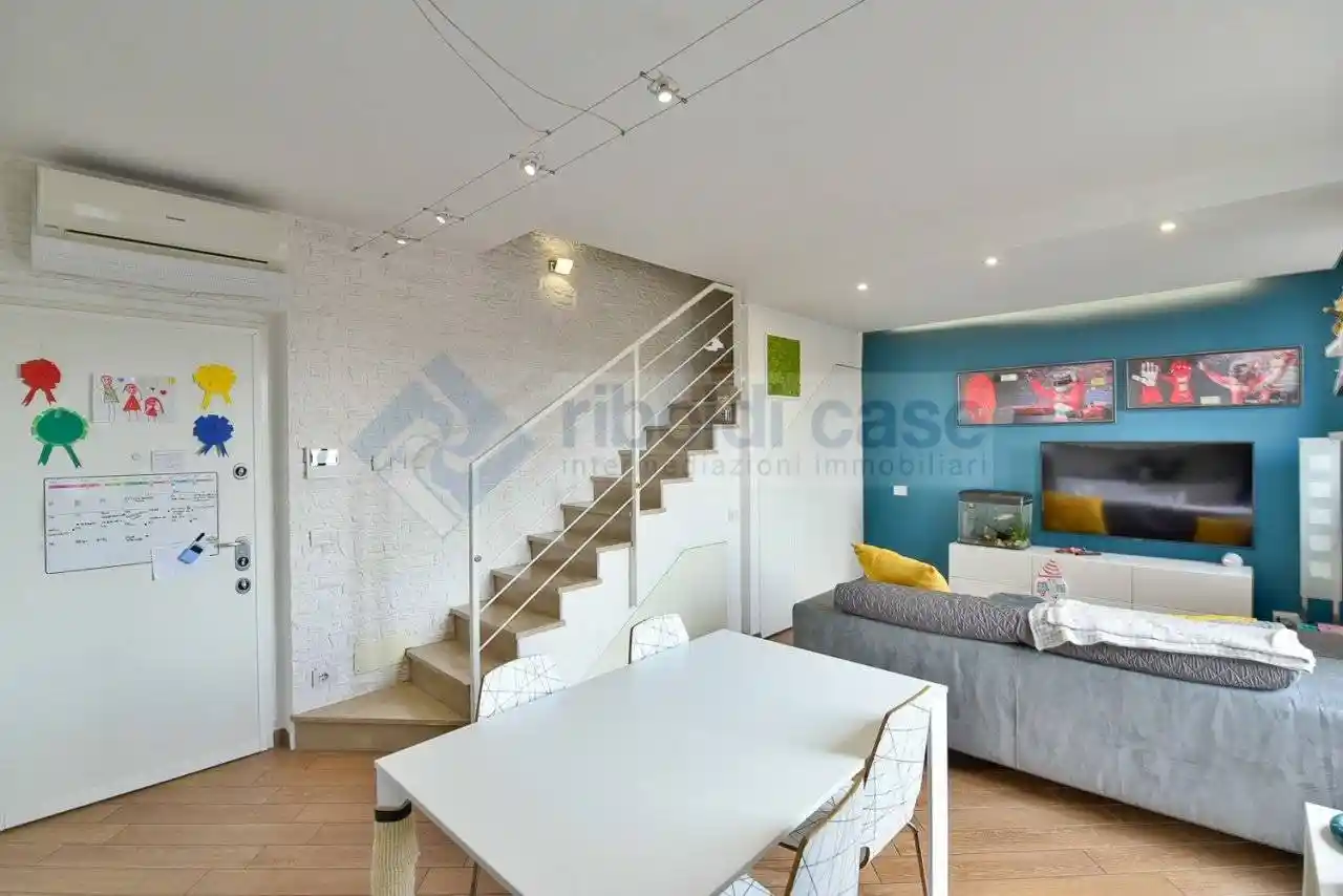 Appartamento in vendita a Seregno