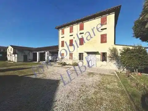 Rustico - Casale in vendita a Castelfranco Veneto