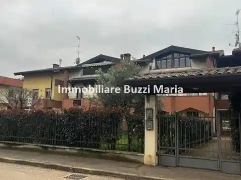Appartamento in vendita a Dairago