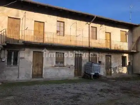 Villa in vendita a Robecchetto con Induno