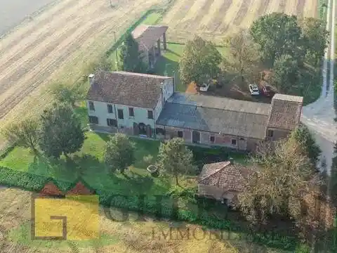Rustico - Casale in vendita a Vigarano Mainarda